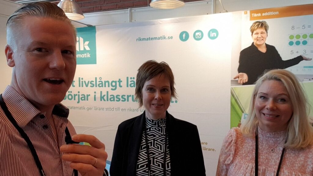 Fredrik Blomqvist på matematikbiennalen 2020 med Rik matematik-lärare från Eskilstuna.