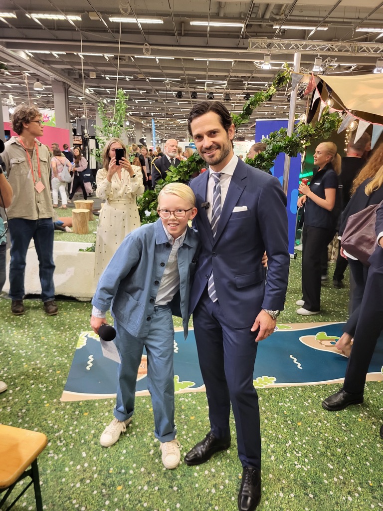 Carl Blomqvist med Prins Carl Philip på Bokmässan 2023